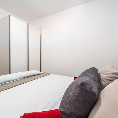 Cozy In With Wi-fi Apartment
