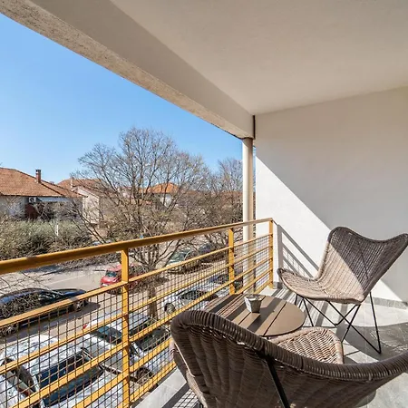 Cozy In With Wi-fi Apartment